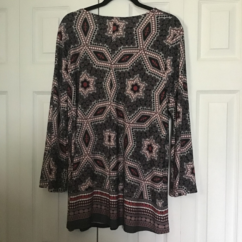 Pullover Top - Picture 2 of 5